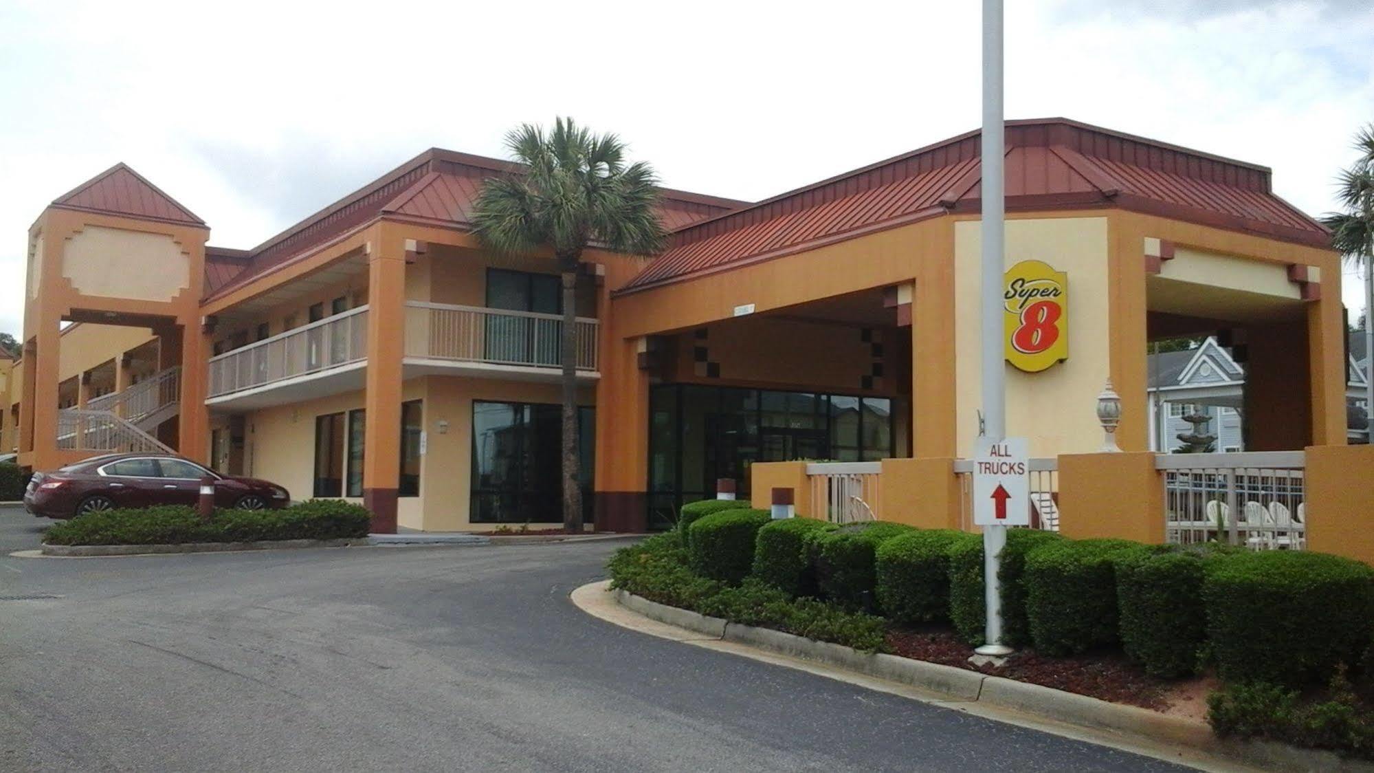 Super 8 by Wyndham Mobile/Tillmans Corner Eksteriør billede